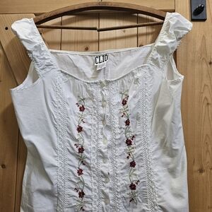 Clio White Floral Embroidered Blouse